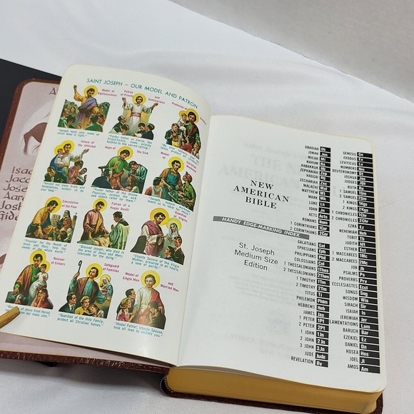 Pair of The New American Bibles: Saint Joseph Edition and 2001 American Standard - Picture 10 of 16